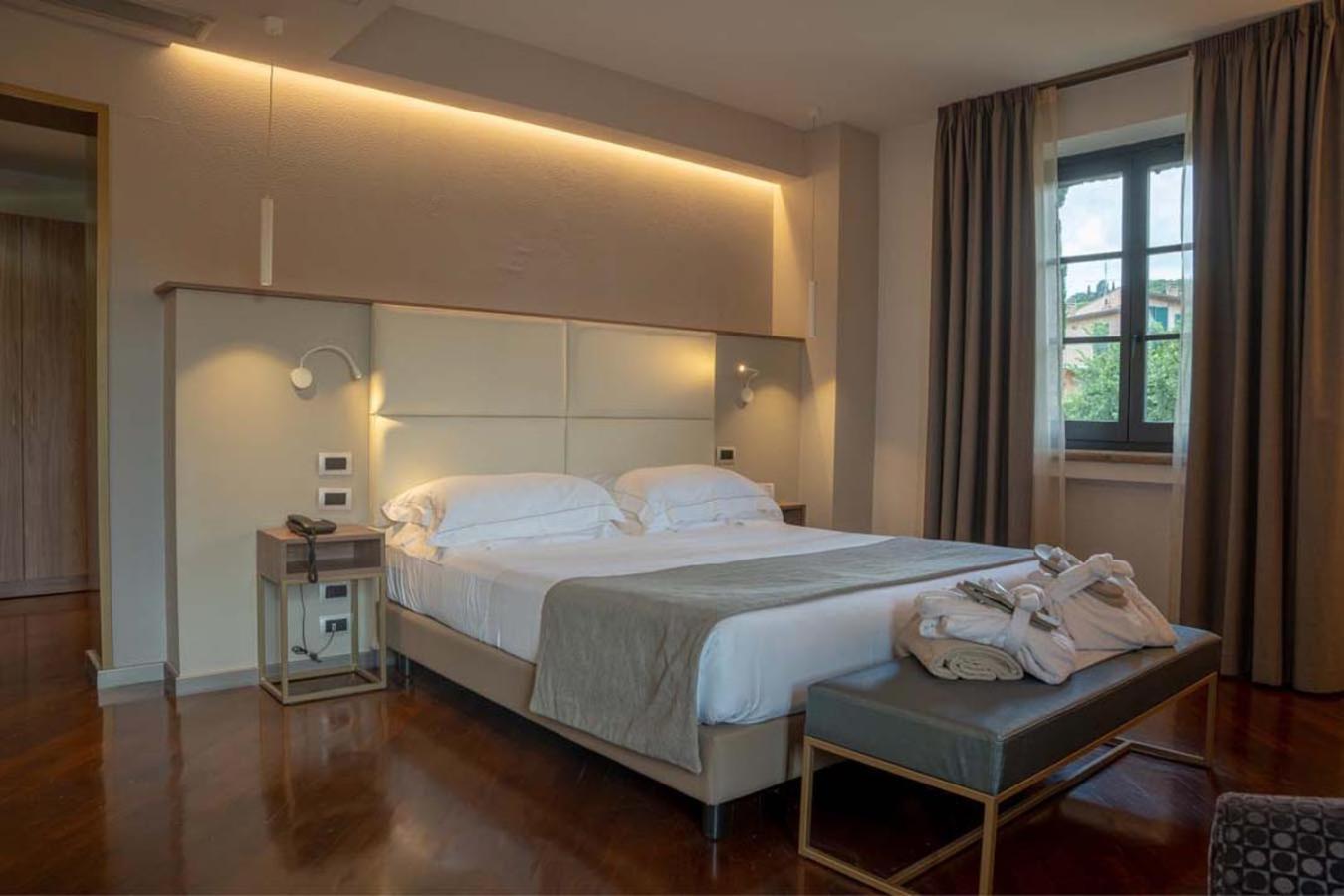 Le Cappuccinelle Suites&Spa เปรูจา ภายนอก รูปภาพ